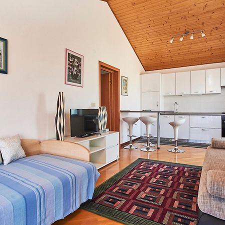 Ferienwohnung Lovely Roses Umag Exterior foto