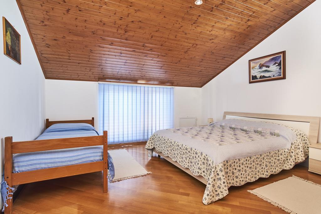 Ferienwohnung Lovely Roses Umag Exterior foto